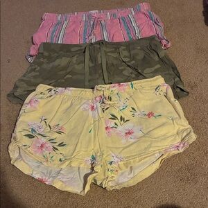 Floral Yellow, Camo Green, and Striped Pink Juniors Shorts size large